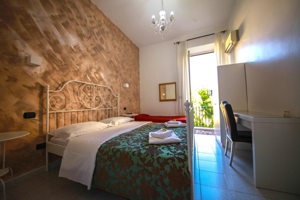Hotel Pisa โรม ภายนอก รูปภาพ