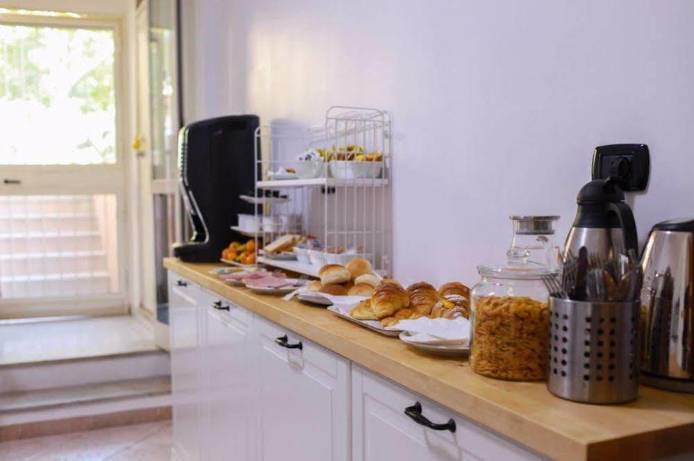 Hotel Pisa โรม ภายนอก รูปภาพ